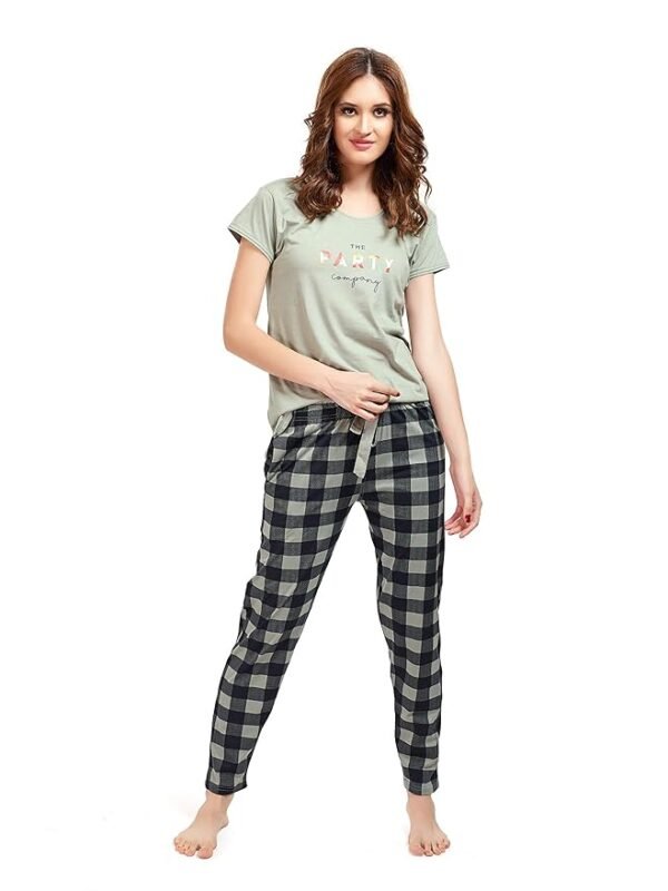 Women's Cotton Chax Print Top & Payjama Nightsuit Set