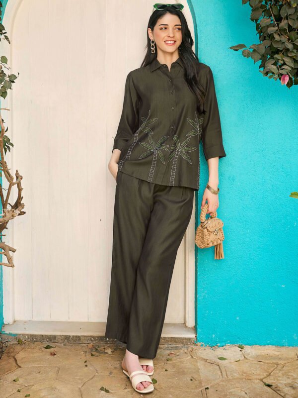 Women's Olive Green Coconut Tree Printed Viscos Night Dress of Shirt and Pajama Set