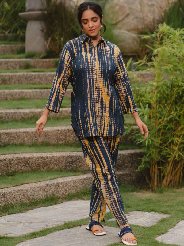 Womens Cotton Navy Blue Tie-Dye Printed Kurta Set
